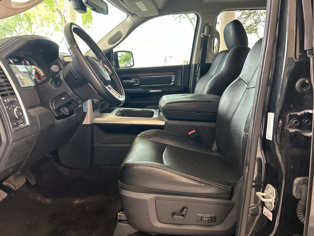 Used 2017 RAM 1500 Laramie AWD/4WD image 6