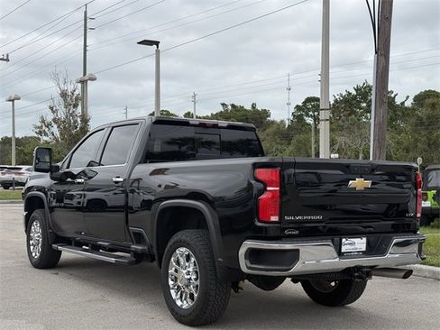 Used 2024 Chevrolet Silverado 2500 LTZ w/ LTZ Plus Package image 2