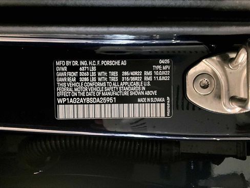 Used 2025 Porsche Cayenne GTS image 37