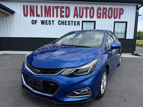 Used 2018 Chevrolet Cruze LT w/ Convenience Package FWD image 1
