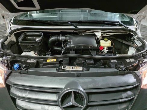 Used 2019 Mercedes-Benz Sprinter 170 image 28
