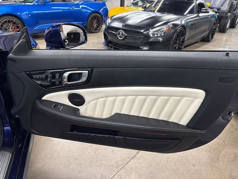 Used 2014 Mercedes-Benz SLK 350 w/ Sport Package image 51