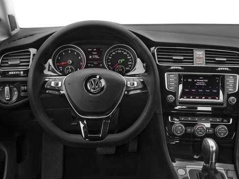 Used 2017 Volkswagen Golf S w/ Driver Assistance Package AWD/4WD image 7