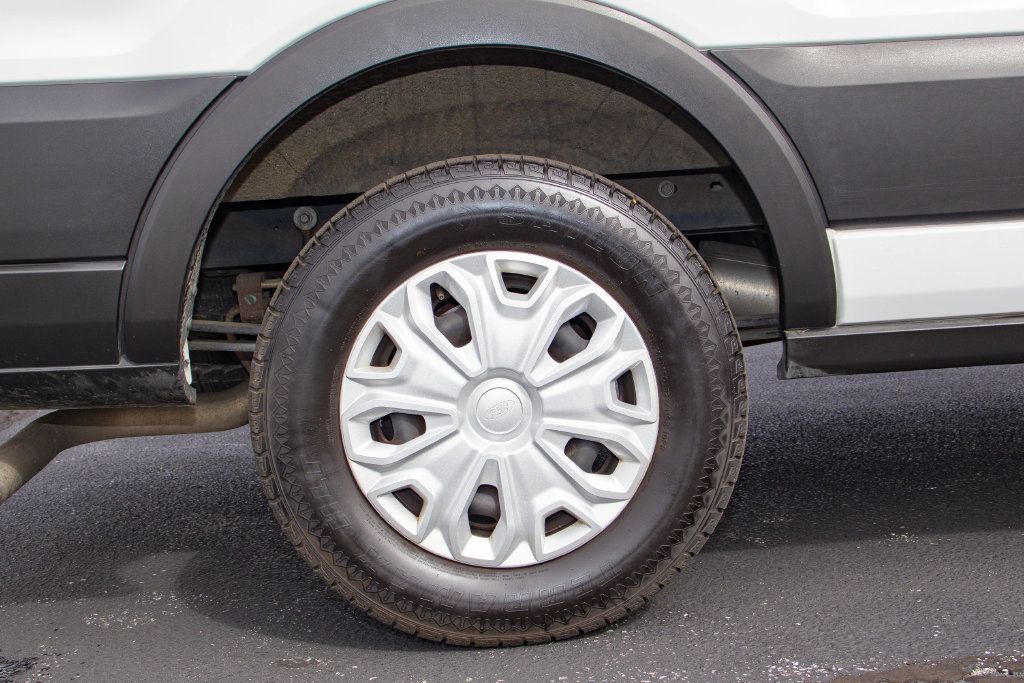 Used 2023 Ford Transit 350 XLT RWD image 7