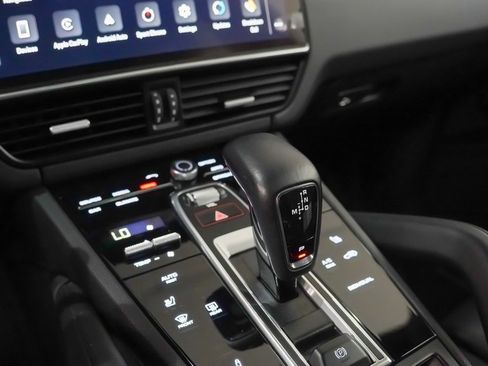 Certified 2023 Porsche Cayenne image 32