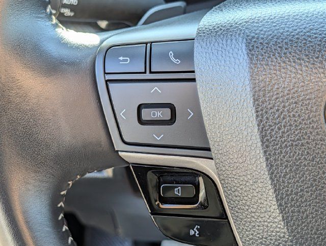 Used 2025 Toyota Camry SE FWD image 22