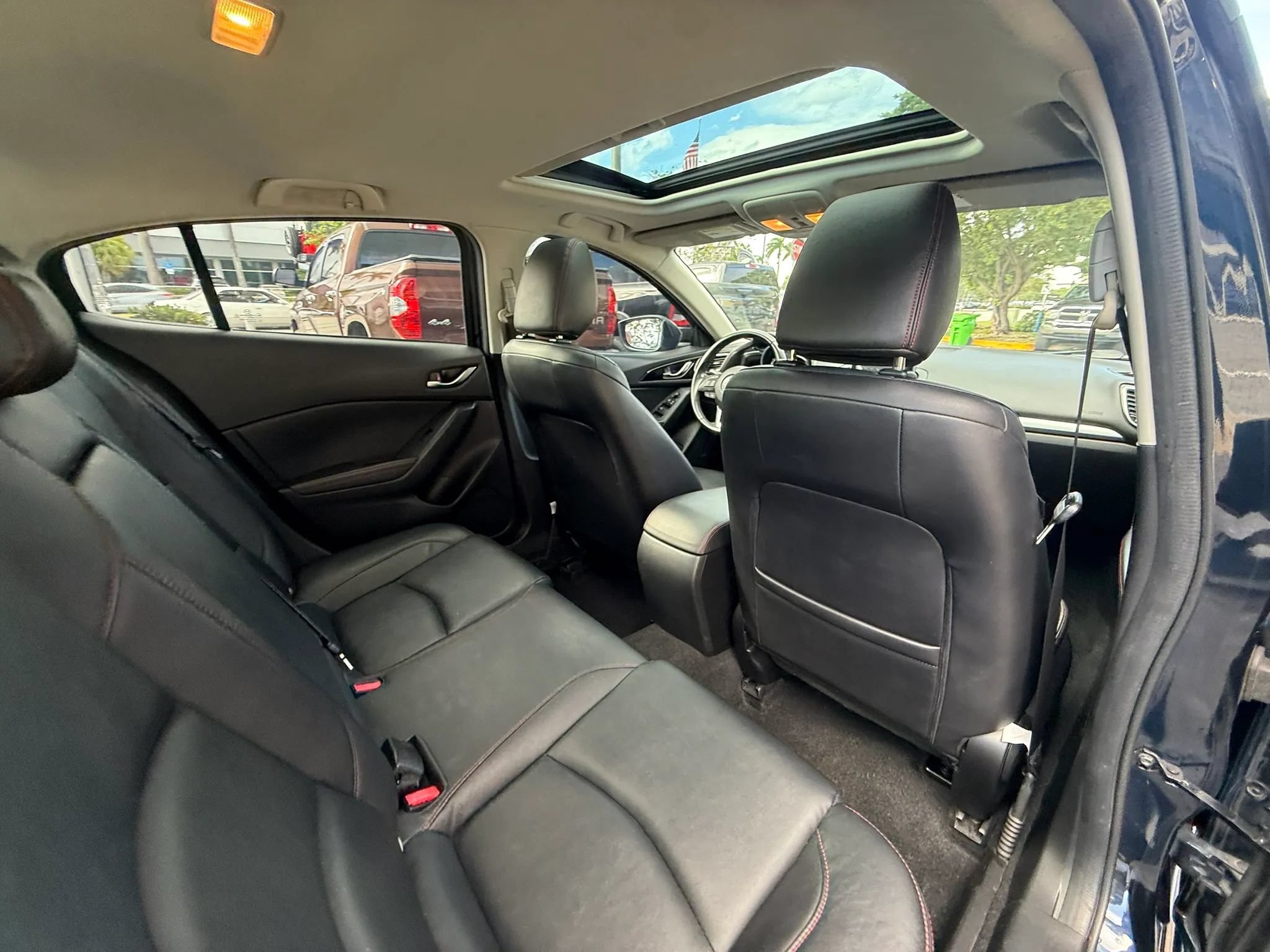 Used 2016 MAZDA MAZDA3 s Touring FWD image 32