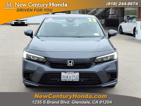 Used 2023 Honda Civic LX image 2