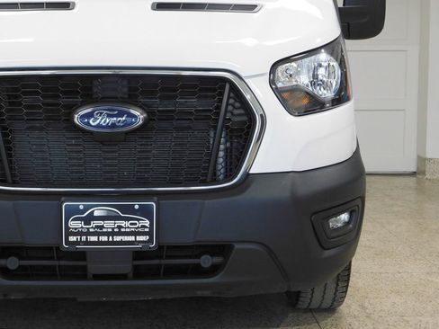 Used 2024 Ford Transit 250 Low Roof AWD w/ Exterior Upgrade Package image 17