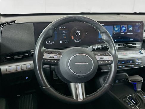 Used 2025 Hyundai Kona SEL image 18