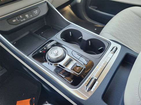 New 2026 Kia Carnival SX w/ SX Dark Edition Package image 15