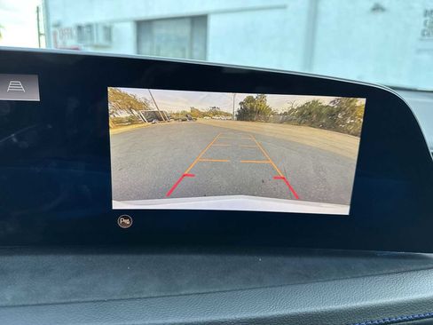 Used 2024 Cadillac XT4 Sport image 30