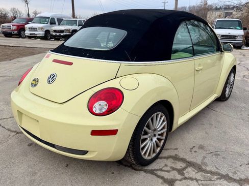 Used 2006 Volkswagen Beetle Convertible w/ Package 1 image 8