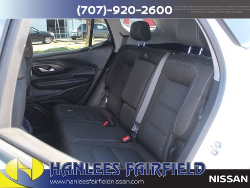 Used 2024 GMC Terrain SLE FWD image 13