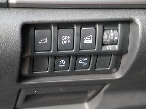 Used 2023 Subaru Forester Premium image 6