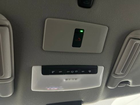 Used 2023 Nissan Kicks SR w/ SR Premium Package image 71