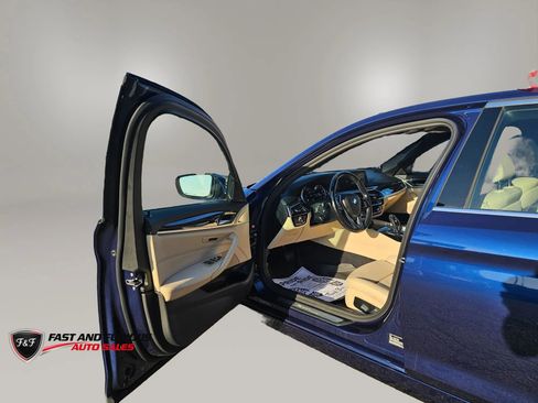 Used 2019 BMW 530i xDrive AWD/4WD image 9
