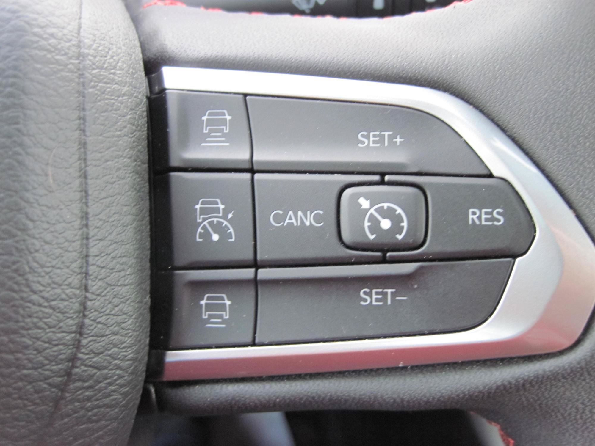 Used 2023 Jeep Compass Trailhawk AWD/4WD image 15