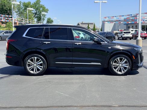 Used 2020 Cadillac XT6 Premium Luxury AWD/4WD image 4
