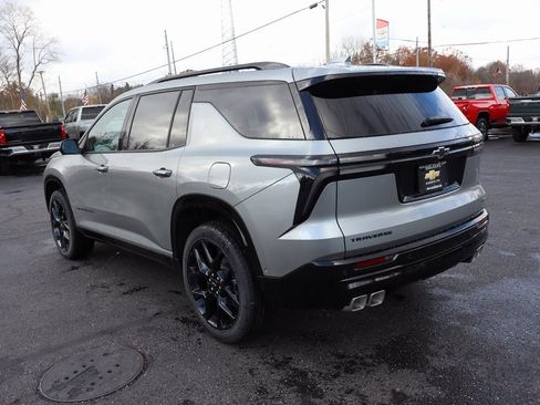 New 2026 Chevrolet Traverse RS image 3