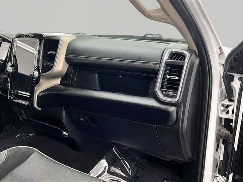Used 2024 RAM 2500 Laramie AWD/4WD image 17
