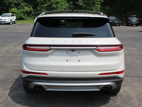 Used 2023 Lincoln Corsair Reserve w/ Equipment Group 201A FWD image 4