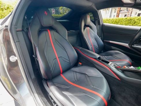 Used 2020 Ferrari 812 Superfast RWD image 84