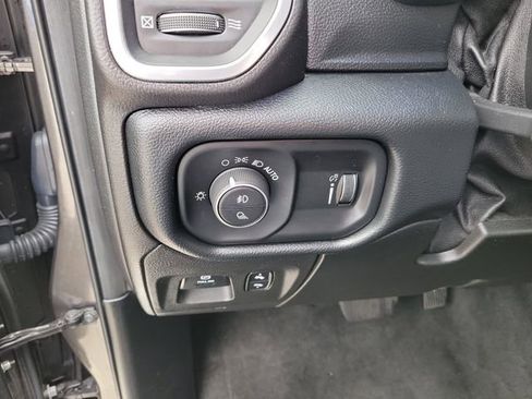 Used 2020 RAM 1500 Big Horn image 13