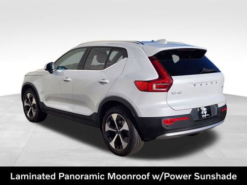 Certified 2025 Volvo XC40 B5 Core image 7