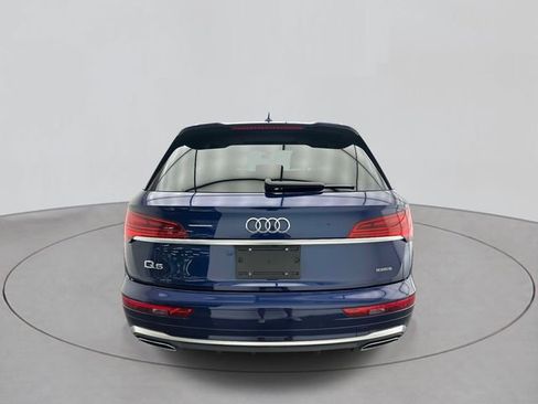 Used 2023 Audi Q5 2.0T Premium w/ Convenience Package AWD/4WD image 3