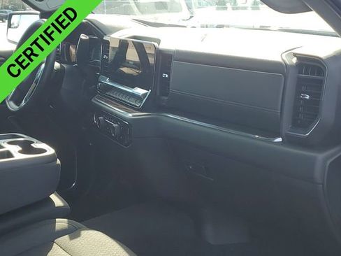 Used 2024 Chevrolet Silverado 1500 LT image 29