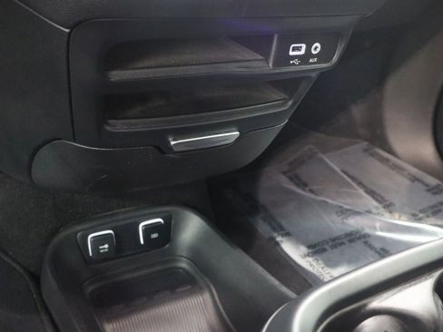 Used 2018 Chrysler Pacifica Touring-L w/ Premium Audio Group image 29