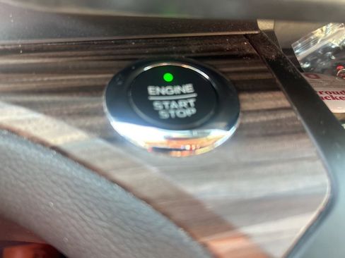 Used 2020 Ford Explorer Limited w/ Class III Trailer Tow Package image 37