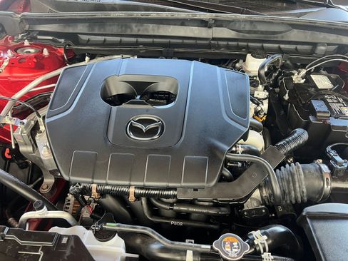 Used 2025 MAZDA CX-50 AWD 2.5 S w/ Premium Package image 32