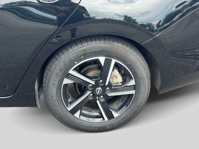 Used 2025 Nissan Sentra SV FWD image 11