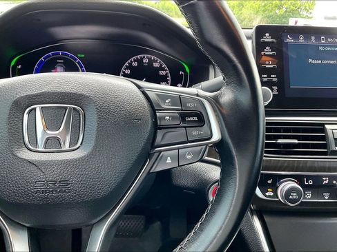 Used 2021 Honda Accord Touring image 11