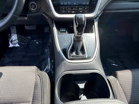 Used 2023 Subaru Outback Premium AWD/4WD image 28