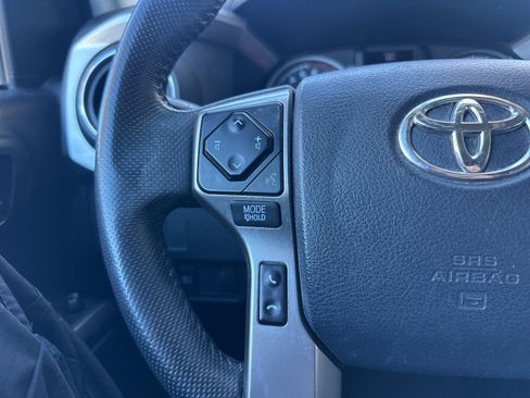 Used 2020 Toyota Tacoma SR5 image 22