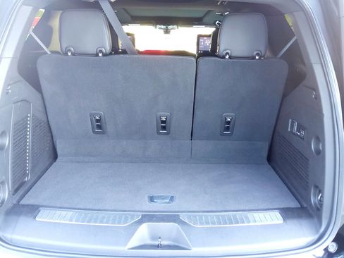 Used 2021 GMC Yukon Denali w/ Denali Ultimate Package image 7