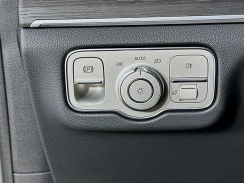 Used 2026 Mercedes-Benz GLE 450 4MATIC image 10