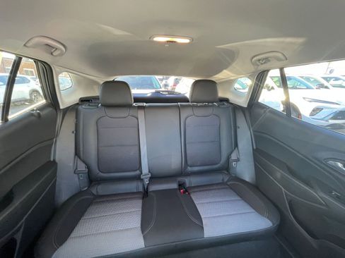 Used 2025 Chevrolet Trax LT image 36