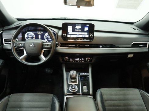 Used 2024 Mitsubishi Outlander SE FWD image 24