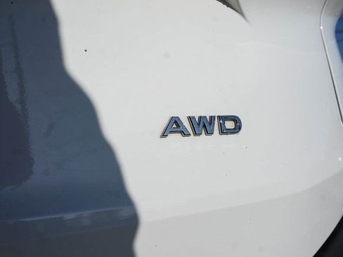 Used 2023 Nissan Rogue S image 7