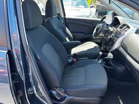 Used 2015 Nissan Versa SV FWD image 10