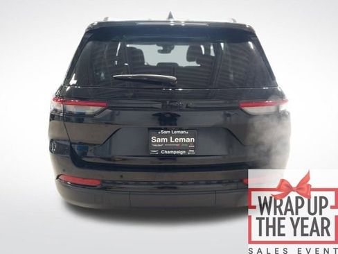 Used 2024 Jeep Grand Cherokee Altitude image 25