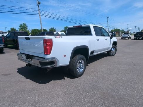 New 2026 Chevrolet Silverado 3500 LTZ w/ LTZ Plus Package AWD/4WD image 34