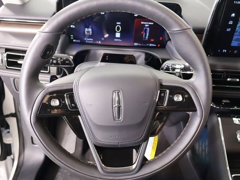 New 2026 Lincoln Aviator Reserve image 3