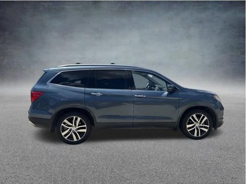 Used 2017 Honda Pilot Elite image 8