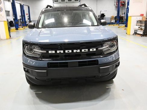 Used 2024 Ford Bronco Sport Outer Banks w/ Tech Package image 2