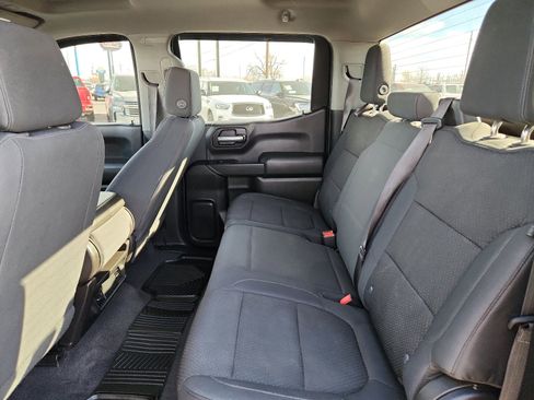 Used 2020 Chevrolet Silverado 1500 Custom w/ Custom Value Package image 8